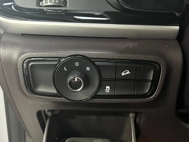 GAC Trumpchi M8 — Фото автомобиля 26