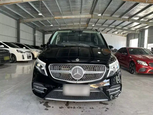 Mercedes-Benz V-Class — Фото автомобиля 2