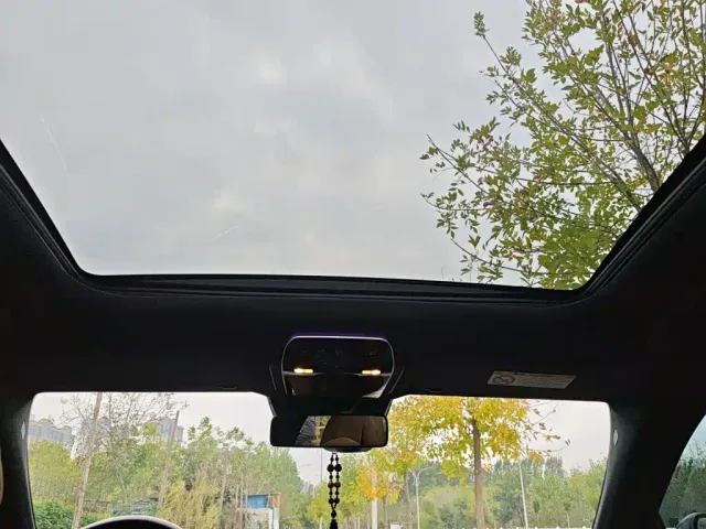 Mercedes-Benz E-Class — Фото автомобиля 14