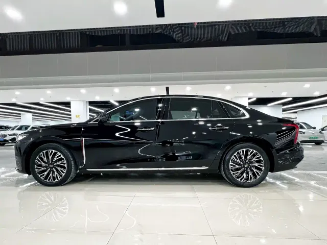 Hongqi H5 — Фото автомобиля 3