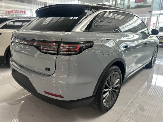 Leapmotor C11 — Фото автомобиля 15