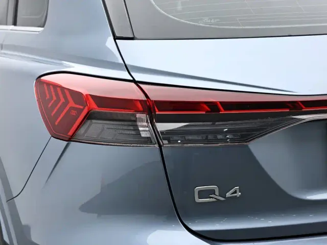 Audi Q4 e-tron — Фото автомобиля 7