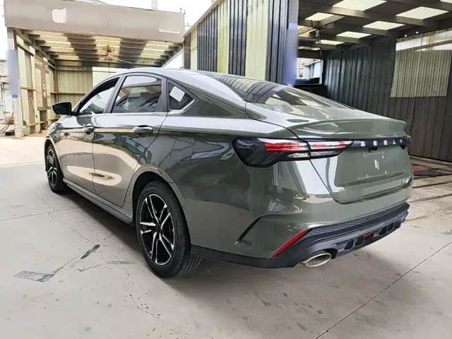 Geely Binrui — Фото автомобиля 4