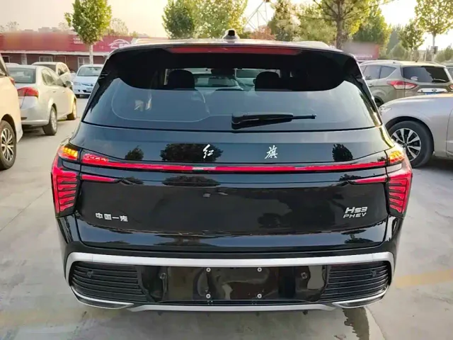 Hongqi HS3 PHEV — Фото автомобиля 5