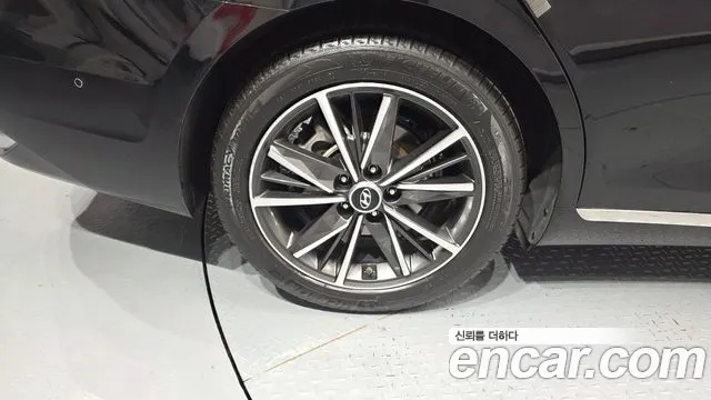 Hyundai Grandeur — Фото автомобиля 5