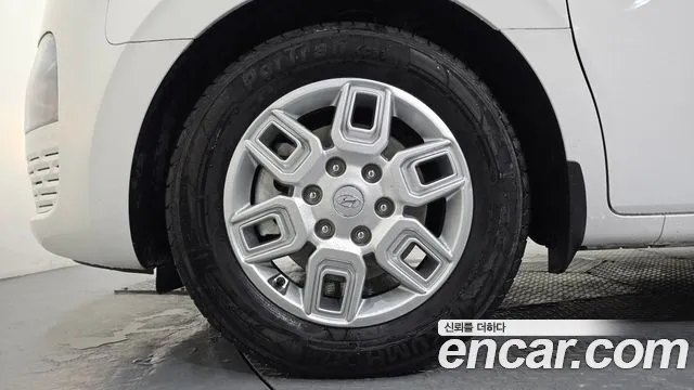 Hyundai Staria Staria L3.5 Инвалидная коляска Подъёмник/Slope — Фото автомобиля 5