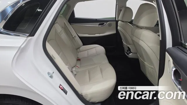 Hyundai Grandeur — Фото автомобиля 11