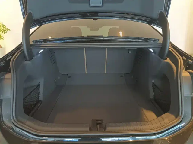 Audi A6L e-tron — Фото автомобиля 7