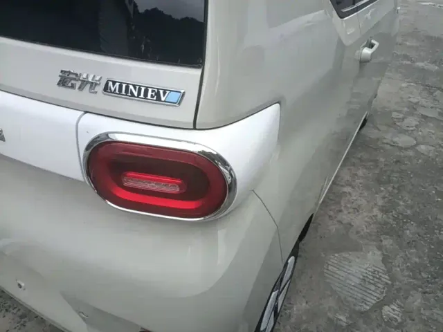 Wuling Hongguang Mini EV — Фото автомобиля 7