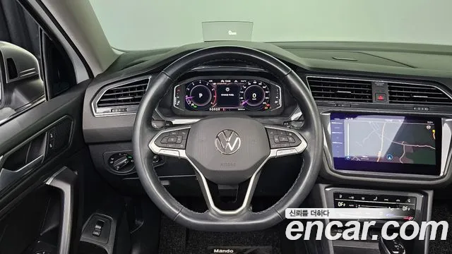 Volkswagen Tiguan — Фото автомобиля 14