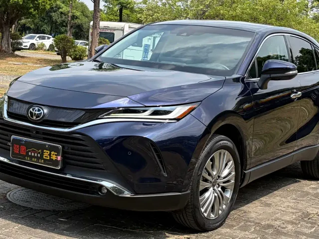 Фотография автомобиля — Toyota Harrier
