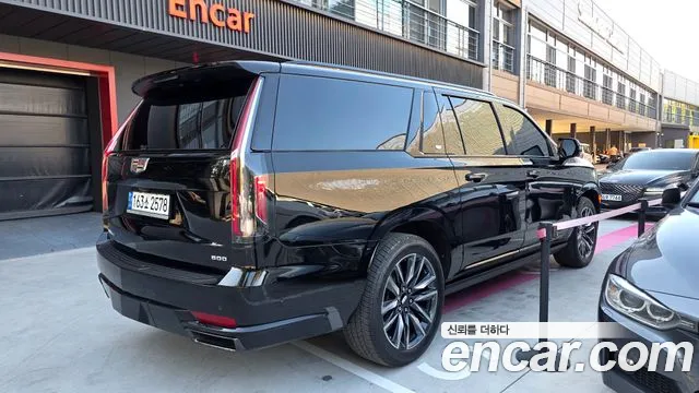 Фотография автомобиля — Cadillac Escalade Generation 5