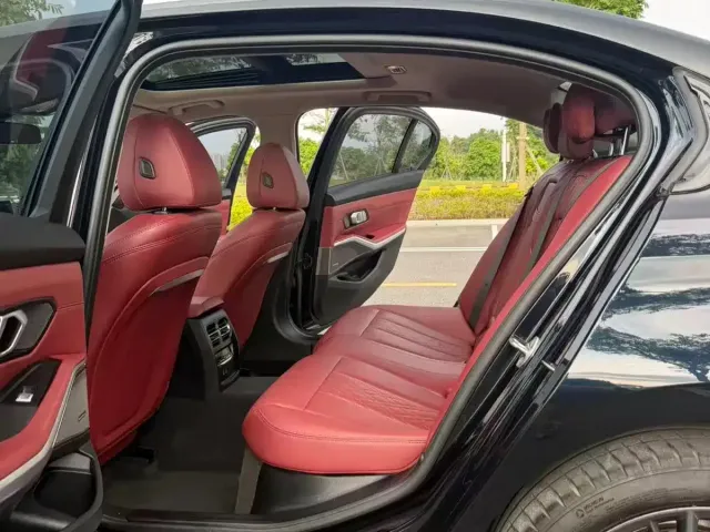 BMW 3 Series — Фото автомобиля 9