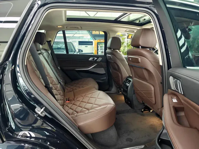BMW X5 — Фото автомобиля 11