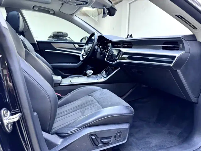 Audi A7L — Фото автомобиля 11