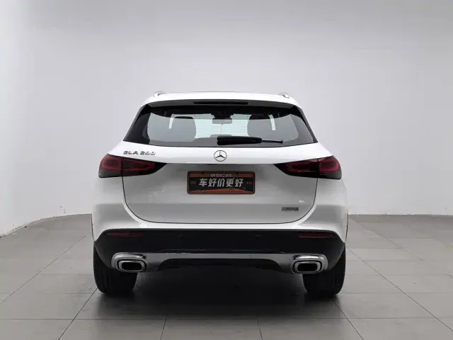 Mercedes-Benz GLA-Class — Фото автомобиля 4