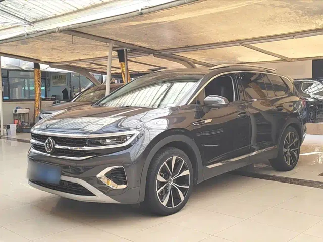 Фотография автомобиля — Volkswagen Talagon