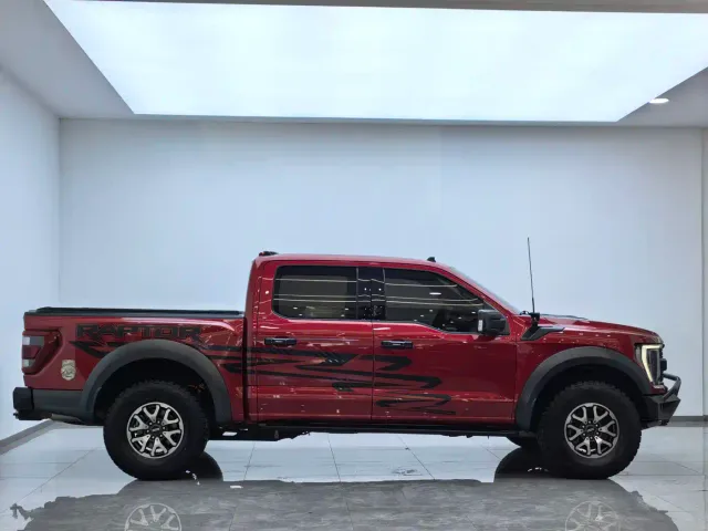 Ford F-150 Raptor — Фото автомобиля 2