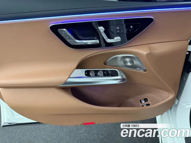 Mercedes-Benz E-Class W214 — Фото автомобиля 16