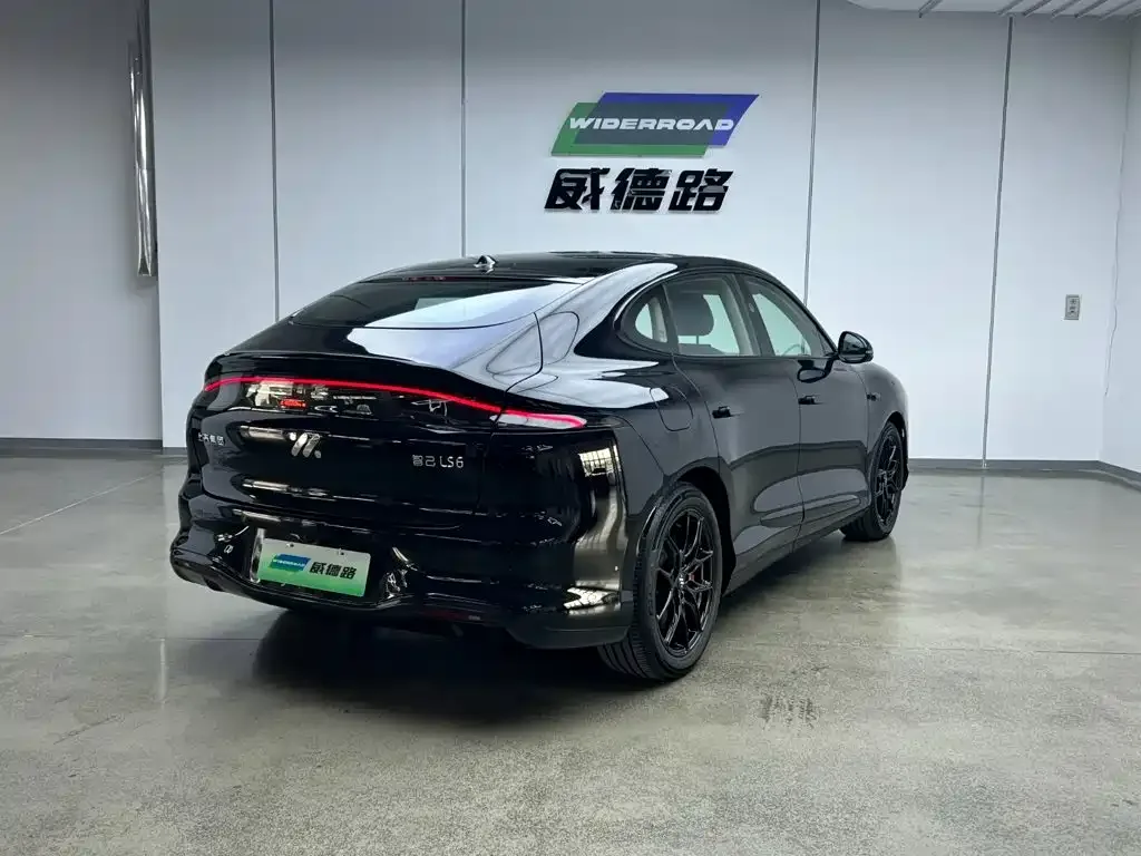 IM Motors IM LS6 2025 Extended Range Base — Фото автомобиля 9