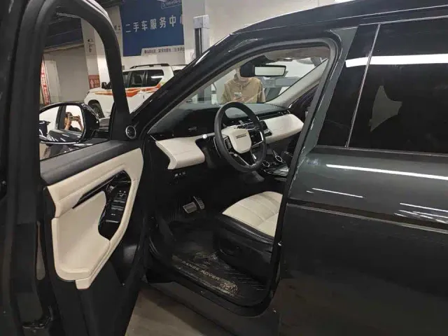 Land Rover Range Rover Evoque — Фото автомобиля 4