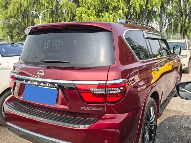 Nissan Patrol — Фото автомобиля 3