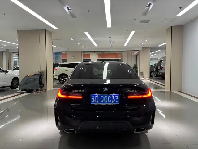 BMW 3 Series — Фото автомобиля 7
