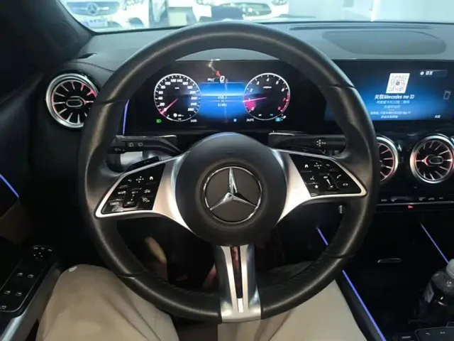 Mercedes-Benz GLB-Class — Фото автомобиля 10