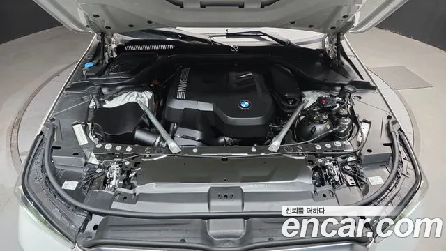 BMW 5-Series — Фото автомобиля 6