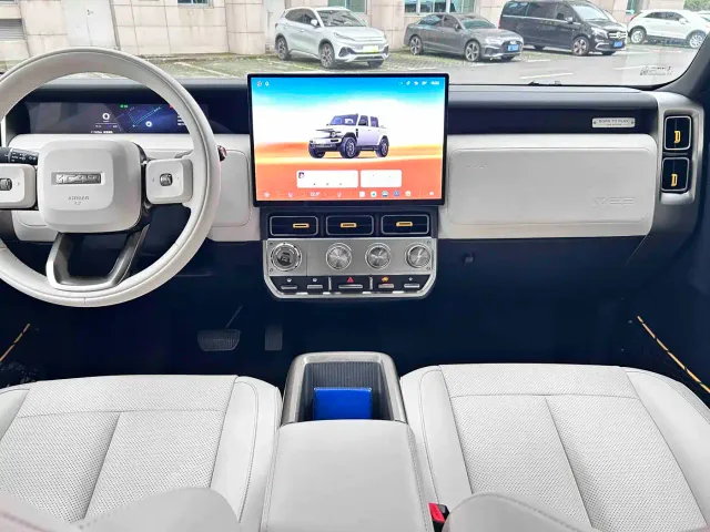 iCAR V23 — Фото автомобиля 19