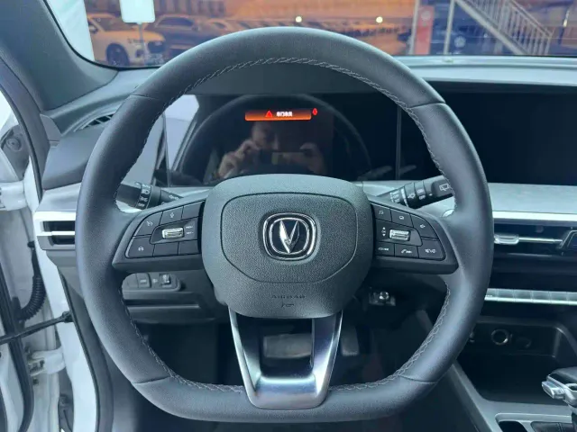 Changan CS35 Plus — Фото автомобиля 11