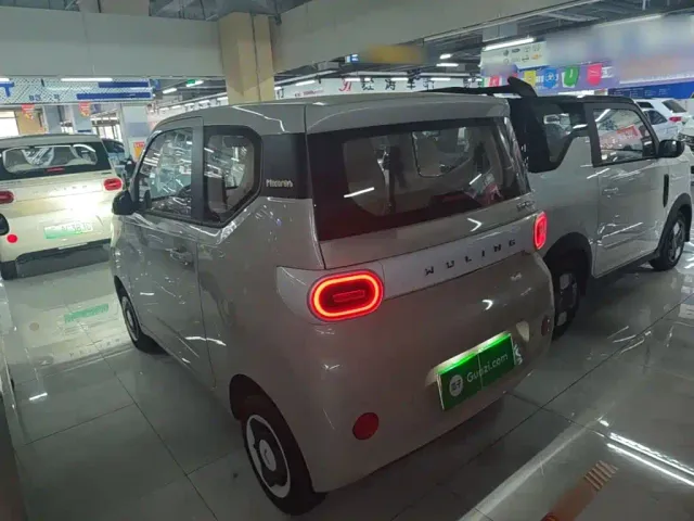 Wuling Hongguang Mini EV — Фото автомобиля 4