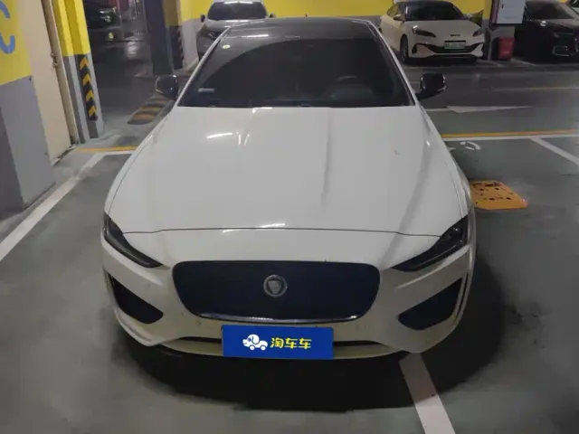 Jaguar XEL — Фото автомобиля 2
