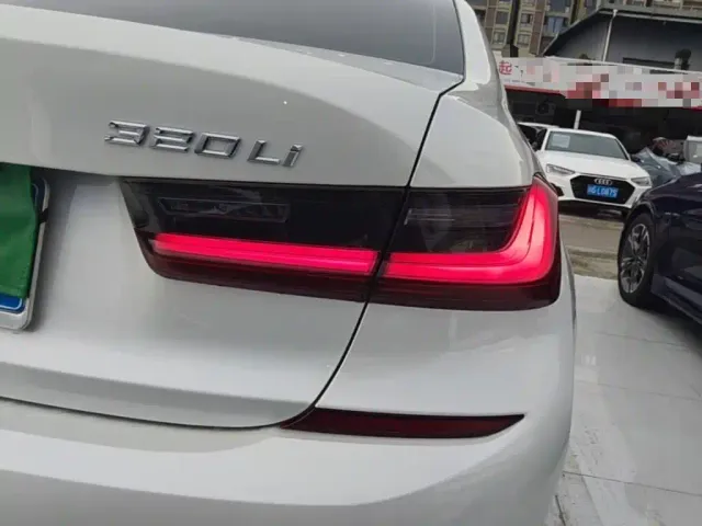 BMW 3 Series — Фото автомобиля 7