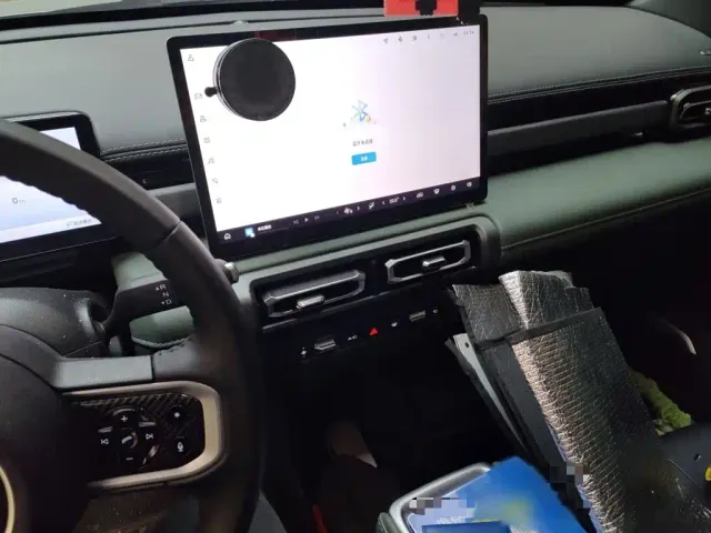 Baojun Yep Plus — Фото автомобиля 5