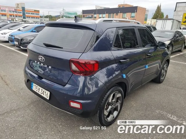 Hyundai Venue — Фото автомобиля 6