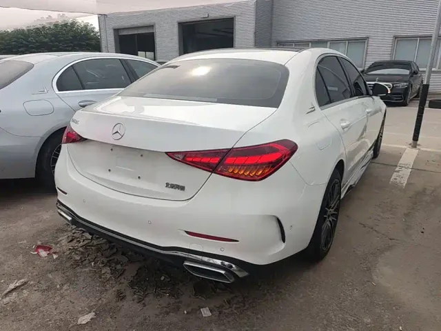 Mercedes-Benz C-Class — Фото автомобиля 6