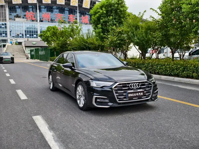 Audi A6L — Фото автомобиля 3