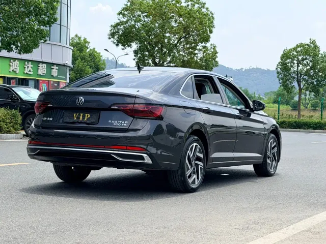 Volkswagen Sagitar — Фото автомобиля 4