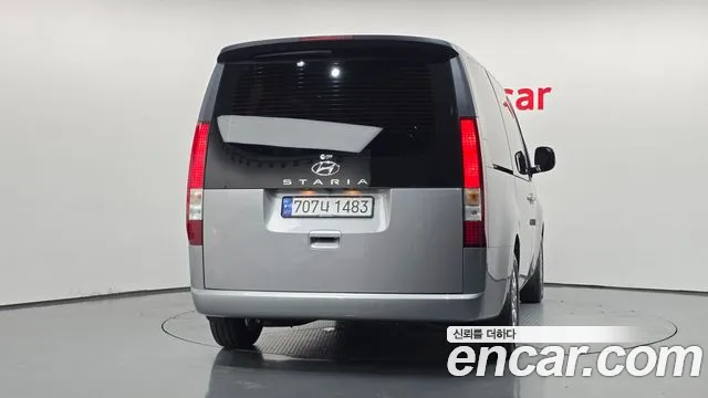 Hyundai Staria Staria Tourer 11 мест — Фото автомобиля 3