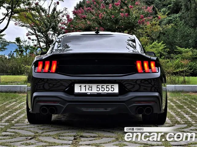 Ford Mustang Mustang 7 поколение 5.0 GT Premium Купе — Фото автомобиля 4