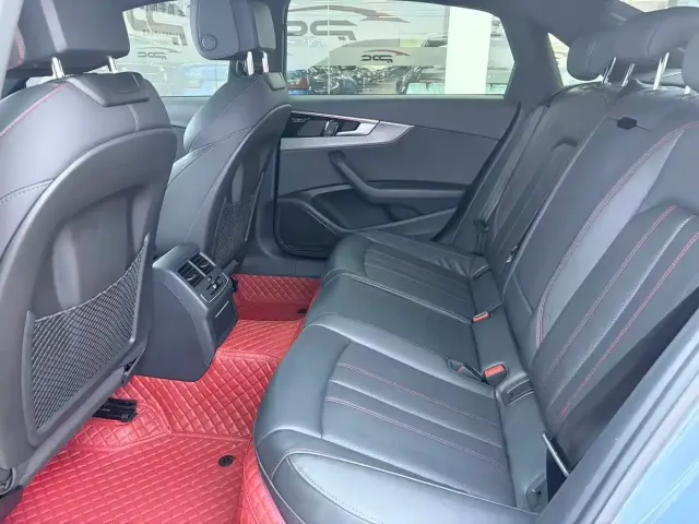 Audi A4L — Фото автомобиля 17
