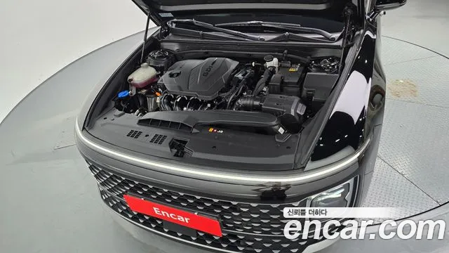 Hyundai Grandeur GN7 — Фото автомобиля 9