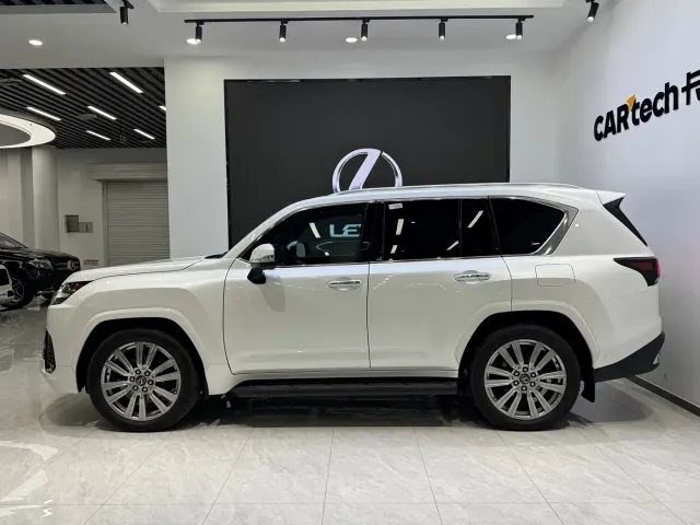 Lexus LX — Фото автомобиля 7