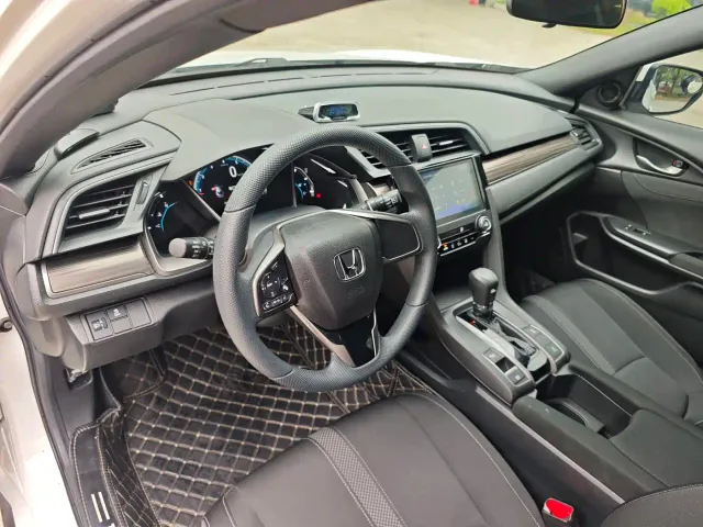 Honda Civic — Фото автомобиля 14