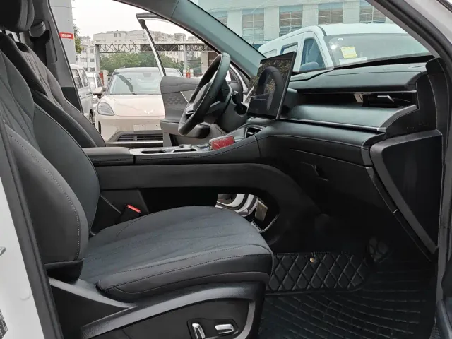 Chery Tiggo 8 PLUS — Фото автомобиля 7