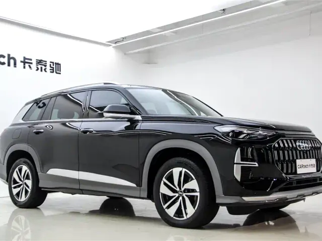 Audi Q6 — Фото автомобиля 2