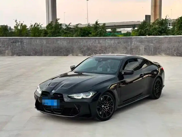 BMW M4 — Фото автомобиля 2