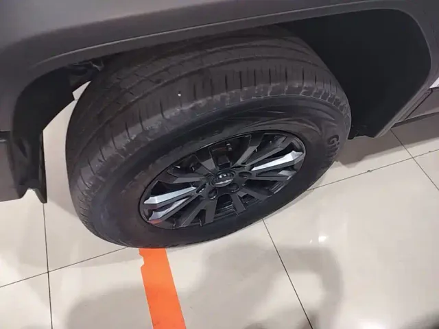 BYD FangChengBao Leopard 5 — Фото автомобиля 22