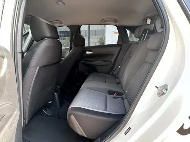Honda Fit — Фото автомобиля 5